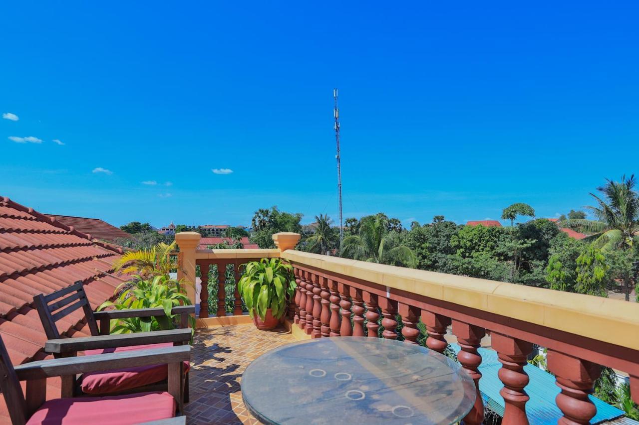 V&A Villa Siem Reap Exterior photo