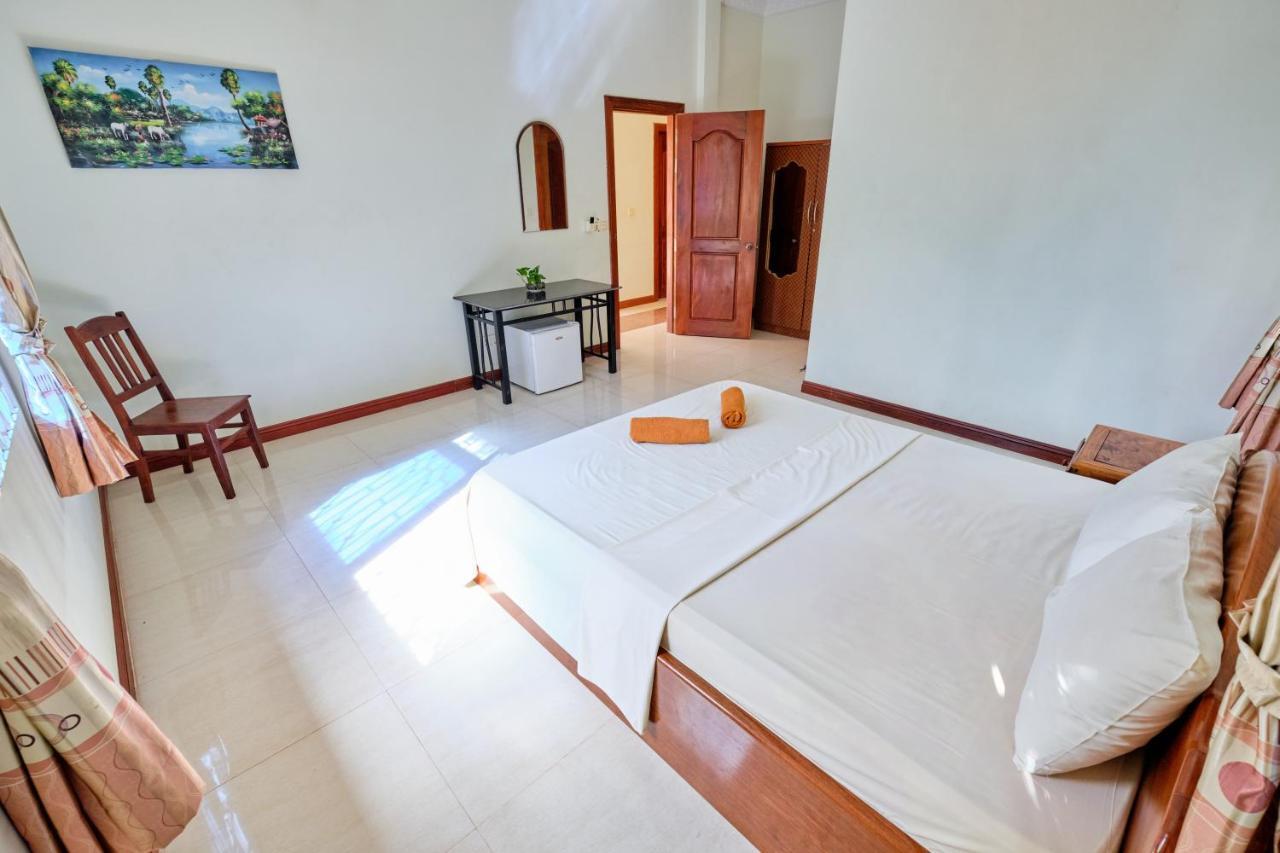 V&A Villa Siem Reap Exterior photo